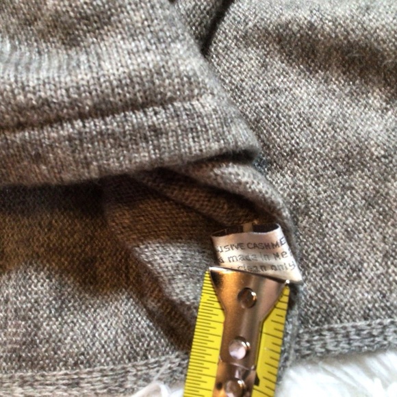 Elegant Gray Women's Poncho - Picture 11 of 15